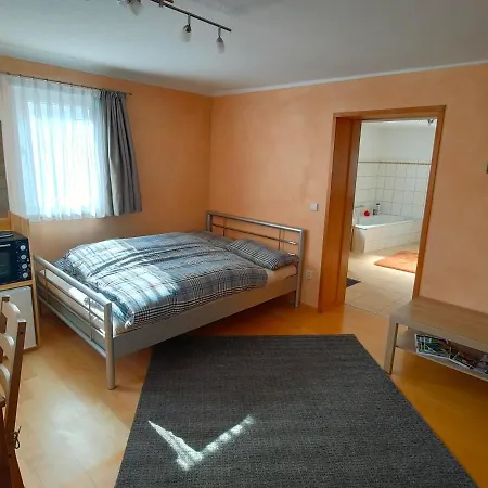 Zentrale & Ruhige Apartment Moessingen